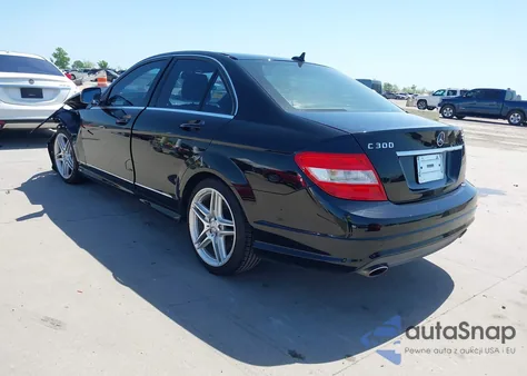 2008 Mercedes-Benz C 300 Luxury/Sport из США, поврежденный, VIN WDDGF54X18F103783